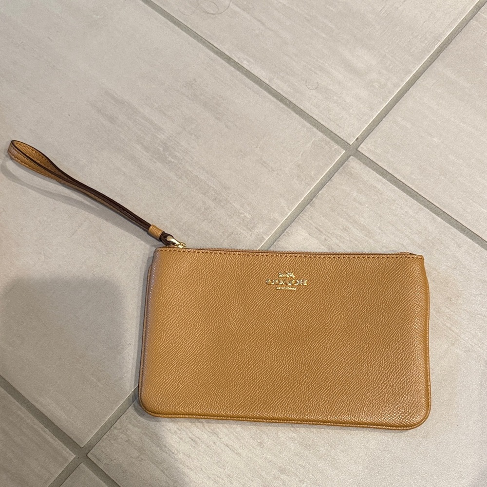 Coach Camel Leather Wristlet brand new